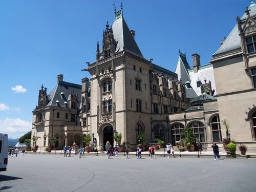 Creating a social climate for Annual Pass Holders of The Biltmore Estate.