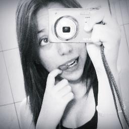 odeio bio .                                                                                                                                            flw :]