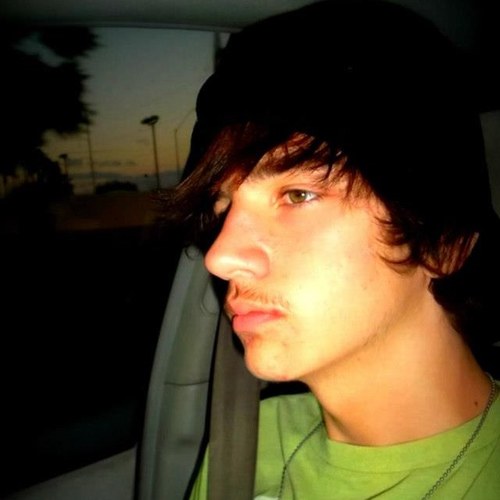 Disrupticon's profile picture. i love anime, manga, video games, and pudding. my life is the hypest, and fart jokes are still funny. I regret nothing.