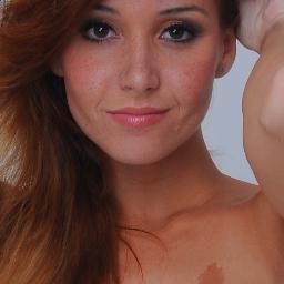 Modelo e Coreógrafa, Claudia Kramer, participante da  Fazenda de Verão. Vem comigo!
Contato:  SL Models: 51 30238816 
Instagram: ClaudiaKramerRS