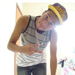 14 anos , Hétero , Solteiro , Taurino , YMCMB ♥, Flamenguista, Vendo Jequiti nas horas vagas :) ! Skype : hiansantosx3