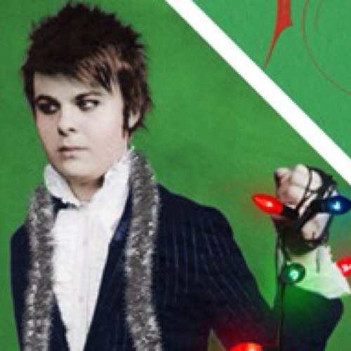 Husband to @Jon_Moon_ and father to Michael moon. These two are my life. Also friends with @Seb_Winters_ and @Ryan_Star_
