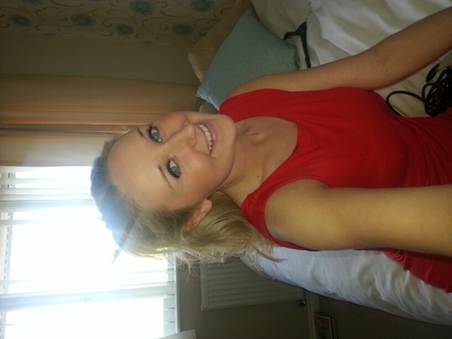 AM57YYY's profile picture. Marketing student in Glasgow ...live in the gym...work hard selling phones at Tesco...would love to work abroad!