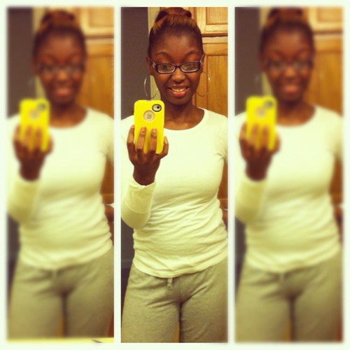 #OleMiss #HottyToddy  ,, I believe in God, don't you?  
✨R.I.P my Angel @_WHO_dgaf_iDGAF
IG: @__shonda 