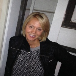 aprildavis11's profile picture. 