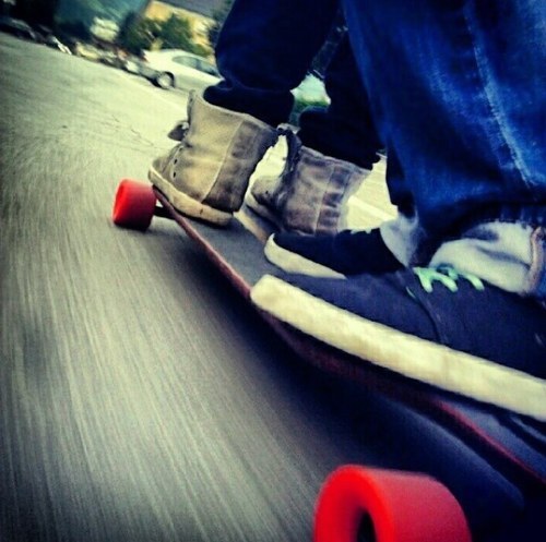 Wij de LVC zijn trotste longboarders die het met plezier doen en er geen genoeg van kunnen krijgen. Onze filmpjes http://t.co/dT3biTve…
