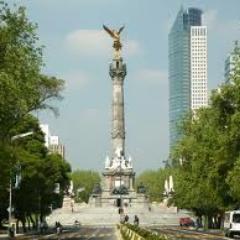 Oigan no sabia que en Paseo de la Reforma tambien hubiesen INDIGENTES mugrosos y muertos de hambre y dinero facil.