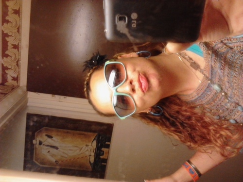 im tired of doing 4 the wrong smiles when I should have been doing it for the smile on my face...
