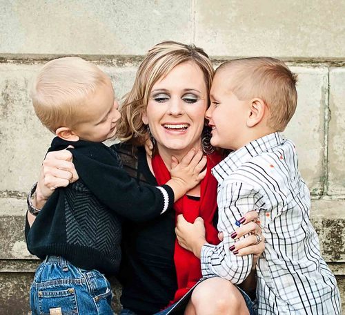 Christian, wife, mommy, conservative and proud to be all of the above.