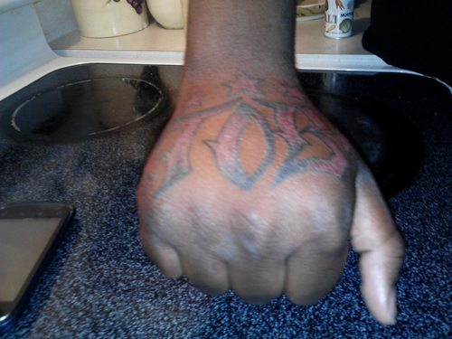 TOB'S DEDICATED KNOWN FOR HIS SLICK TALKIN AND WORDPLAY.... U DECIDED IF DAT NIGGA ON HIS WAY