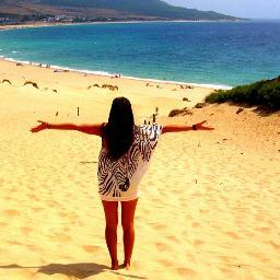 Vero__SG's profile picture. Licenciada en Ciencias del Trabajo,buscadora incansable de empleo, amante de los animales, la F1, el cine, la tv y la naturaleza.