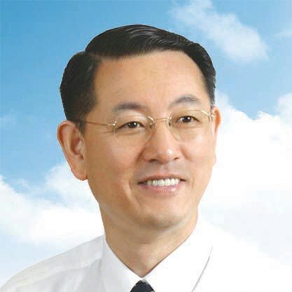 nsw8844's profile picture. [학력] 조선대학교 경영대학 경영학과 졸업. 독일 뮨스터대학 수료. 홍익대국제경영대학원 졸업. USA UN UNIVERSITY 경영학박사. [경력] 독일 뮨스터대학 한인유학생회 회장 역임. 홍익대국제경영대학원학생회 회장 역임. 전) 새마을중앙연수원 교수.사)충효예실천운동본부 공동총재.