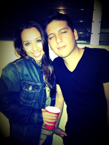 ItzelRuvalcaba's profile picture. Las mejores cosas de la vida te despeinan, por eso no me peino!  Deja que la vida te despeine...