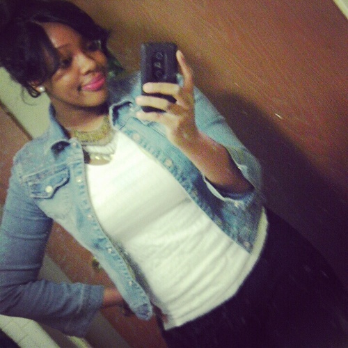 Cool. Calm. Collected. #TEAMLIGHTSKIN #TEAMTHICK #TEAMPRETTY #TEAMGOOFY & FMOI @bigdaddddyy ヅ