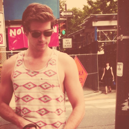 hemsfraud's profile picture. That other guy from those hunger games.