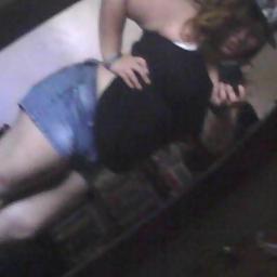 ThisBeRenea_'s profile picture. Married to the love of my life. Getting life in order ready for the next chapter in our book.