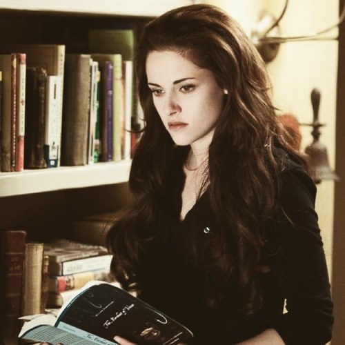 After 18 years of being utterly ordinary, I finally found I could shine. I was born to be a vampire. || 21+, MC, #Edward or #Jacob needed ||