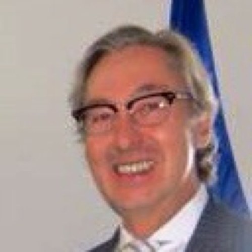 Jefe de Servicio de Oftalmologia en el Hospital Universitario Quiron de Madrid
Profesor de Oftalmologia de la Universidad Europea de Madrid
