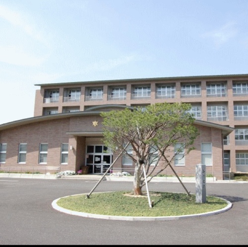 Komatsu_hs's profile picture. 石川県内トップクラスの（自称）進学校小松高校のあるあるネタをつぶやきます。
リプやDMで新しいネタを大募集！
フォローは自動で返しますので気長にお待ちください。