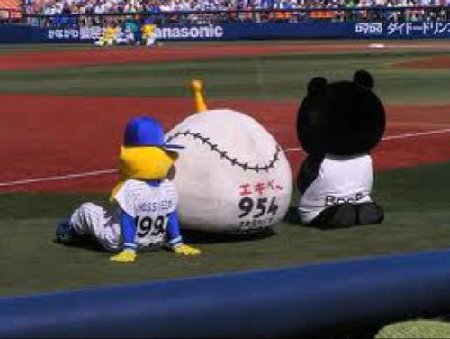 baystars_aruaru's profile picture. こちらベイスターズあるある。ベイスターズに関するあるあるをbot形式でツイートしていきます。活動時刻は7:00〜24:00でで30分ごとにツイートします。要望や追加してほしい内容がございましたら気軽に声をかけていただいて結構です！よろしくお願いします(*^^*)