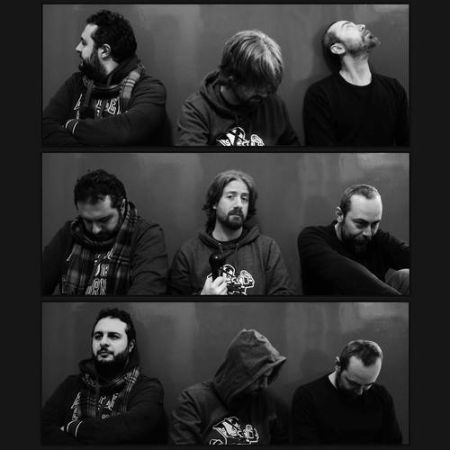 blackintech's profile picture. I BiT sono Andrea (batteria) Francesco (basso) e Massimiliano (chitarra/voce) 
Il loro sound è un mix omogeneo e originale di Grunge Alternative Stoner HardRock