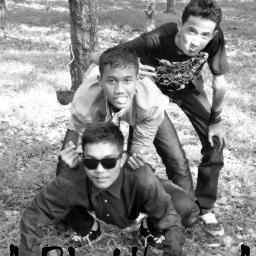 melodic punk pop rock // @bayu // @andre // @arreston // @mas_indra
Black_horny berawal dari sebuah perkumpulan anak remaja .