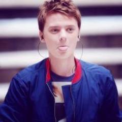 Vegas Girl by Conor Maynard http://t.co/sgrHxaTi