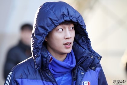 윤두준 / 19 / 예고 옆 체고 / 2012 12 1 ~ / W.홍어 / 팬애칭-아떼 / 유저계팔로맞팔안해요.
