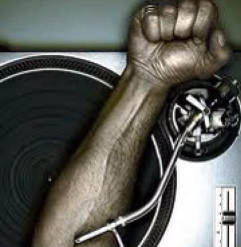 1ª tienda especializada en la cultura Deejay
C/Barquillo nº25  1º planta
estrenamos web http://t.co/NWWealxyhw