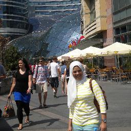 FEPS.Grad01,Disneyland,small house wiz garden,handcraft business, helping poor&rich ppl find their way out,UN ,sports #swim#dance