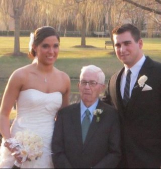 Proud husband and dad to two beautiful little girls. Tweet about golf, football, music, and occasionally finance/economics.
