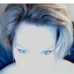 HeBiLu's profile picture. 