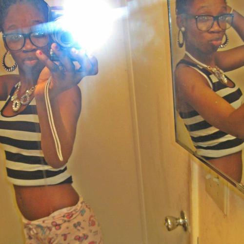 Follow Me For some Good Tweets & Follow my other Page @Obey_Ellethia