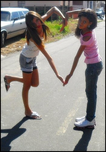 14 anos, Bipolar, Amável sqn, Roock 3, Skate 33 Gordoo 3
Nutella 33 
Seguee aie, te sigo de volta e te indicoo 3