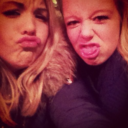 selenabacardi's profile picture. Gek geboren, gek gebleven, het gaat niet veranderen, dus leer er maar mee leven.