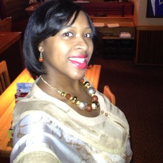 MikieyaW's profile picture. 