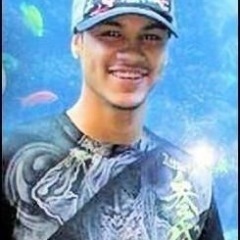 #B5 Army bitch @B5Online. Followed 12/29/12.retweeted me 11/17/12
 @Dustinmichael00
Re-tweeted me on10/22&10/26  #B5Army Chicago