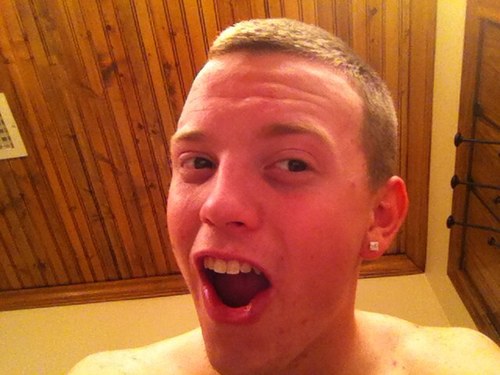 Its_Dwill's profile picture. With laughter you can survive some of the toughest blows that life can throw at you. So have a laugh and pass one on.