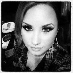 Fã clube da @ddlovato , criado e atualizado por @luanateiixeira e @ju_assisr ! Esperamos que gostem.