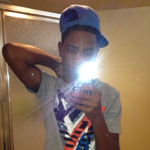 Dont just sit there and lok dumb hit that follow botton abd follow my other page @_crizpy_jay ill follow back #team♏