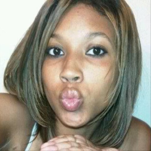 Q_deeQuamill's profile picture. 