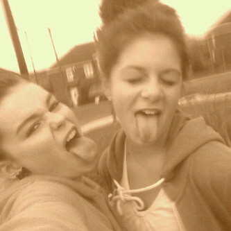 I love essex people, and I love chicken, and I'm a massive fan of 1D!:D:):)
