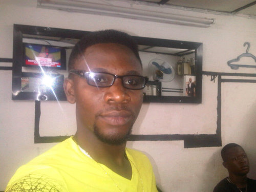 My name is collins and I am a Nigerian and I love chelsea football club any other thing ask me......