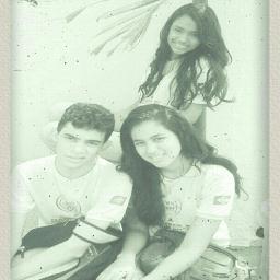 Sou apenas mais uma jovem em busca de seus sonhos e objetivos.
*-*