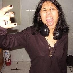 Arquivista e Deejay de vez em quando.