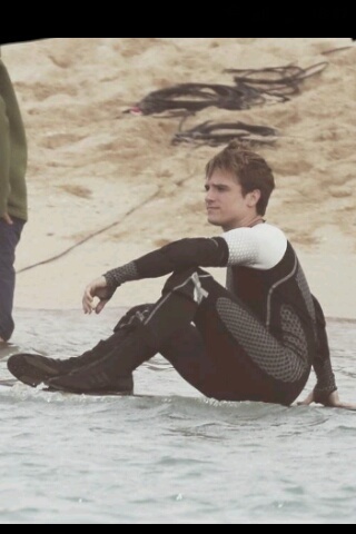 The Hunger Games and Josh Hutcherson are my life ! Forever Tribute and Hutcher.