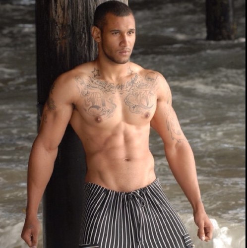 johnnyyboii71's profile picture. 