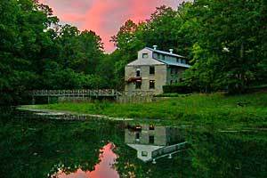 Celebrating 25 years of service, Evins Mill is a woodland resort just east of Nashville, TN, featuring breathtaking scenery, bluff view lodging and fine dining.