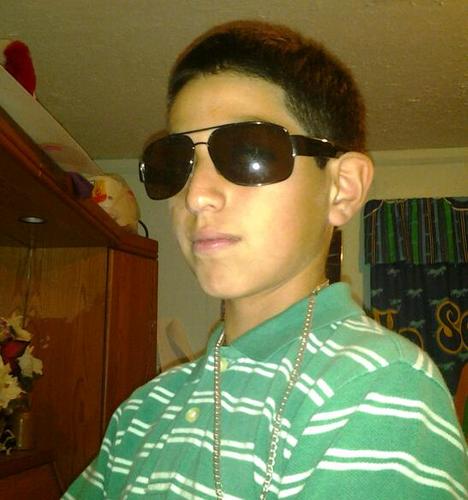 follow me i follow back yo!