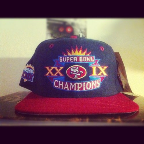 Vintagelovas's profile picture. I love everything vintage. I buy and sell vintage snapback hats. My IG is Vintage lovas. Email: Vintagelovas@gmail.com